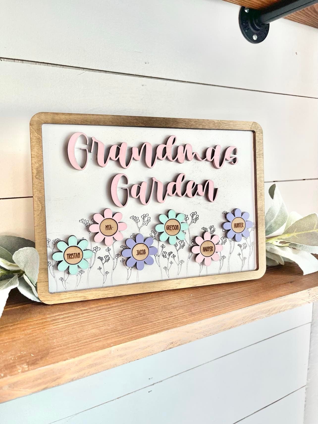 Grandmas Garden - Personalized Flower Sign for Grandma, Nana, Mimi - Floral Grandma Sign - Mothers day Gift for Grandma - Gifts for Her