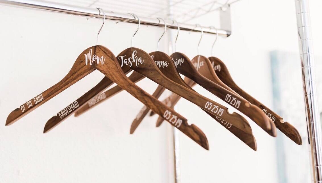 Personalized Bridesmaids Hanger, Bride Hanger, Maid of Honor Hanger, Matron of Honor Hanger, Mother of the Bride Hanger, Mother of groom