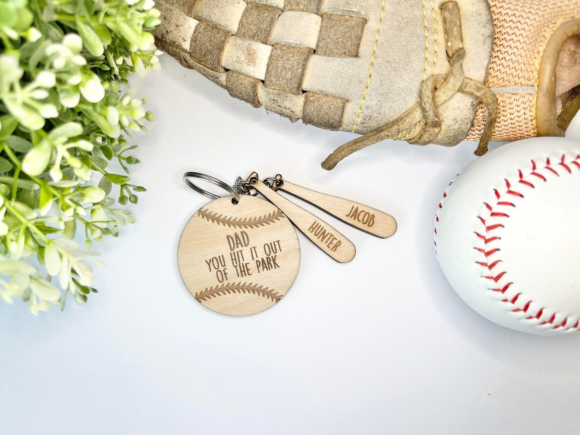 Dad you hit it out of the park - Fathers Day Keychain- Fathers Day Gift - Gifts for Dad - Gifts for Dad from Kids - Baseball Dad Gift - Gift