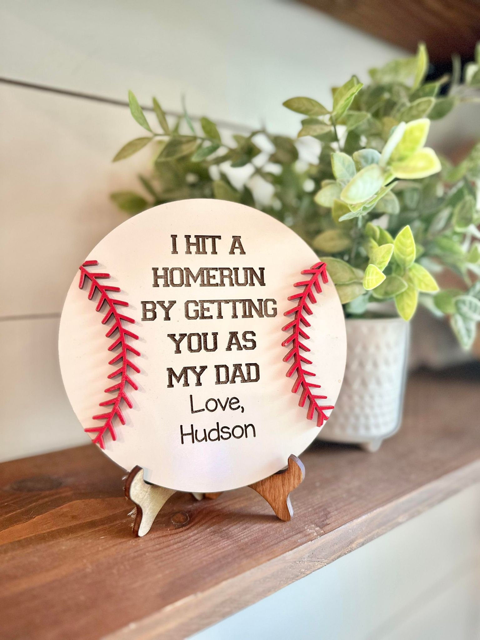 I Hit a Home Run By Getting You As My Dad - Baseball Sign for Dads - Father's Day Gift - Gifts for Dads - Sports Dad Gift - Dad Gift