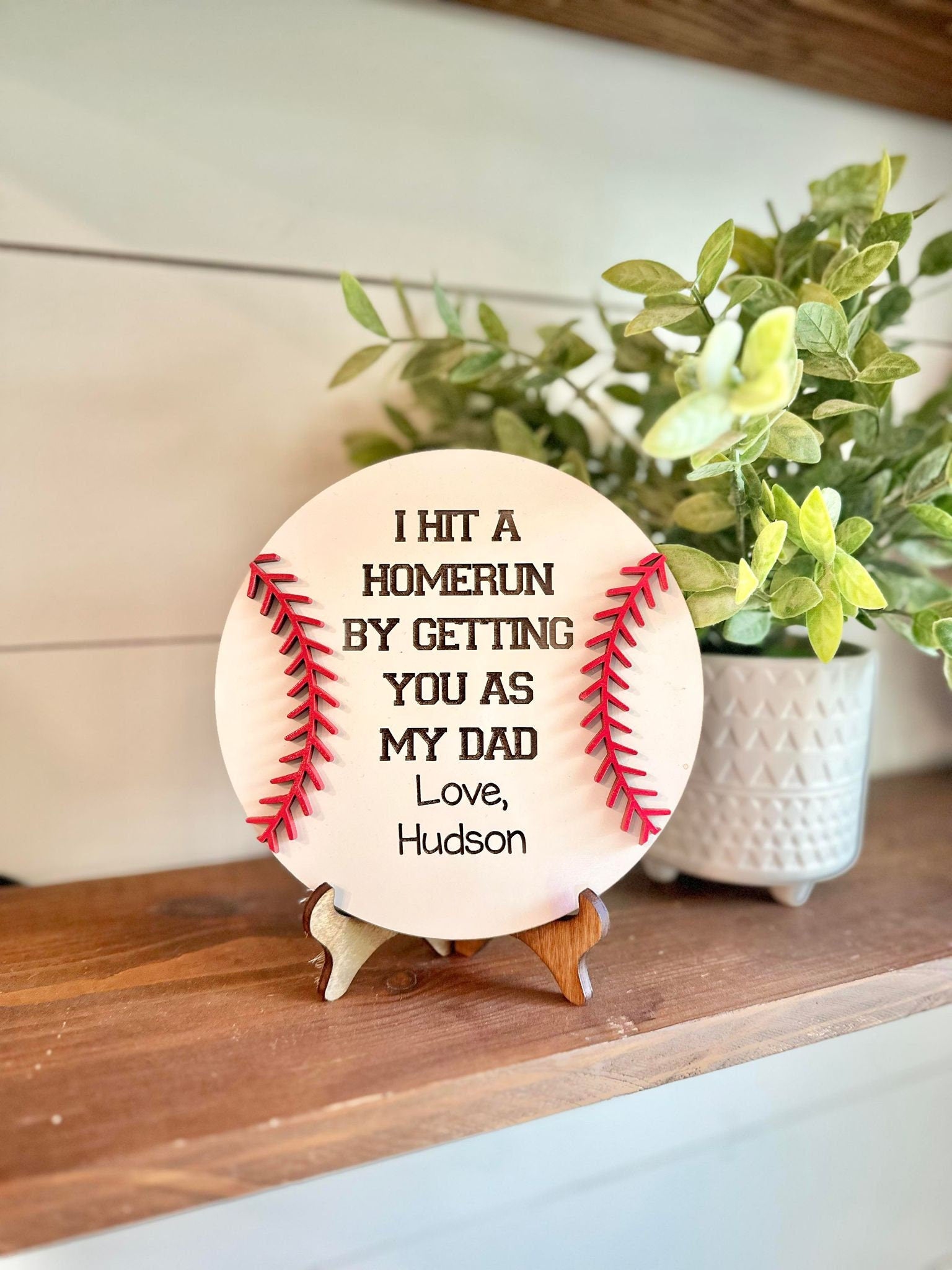 I Hit a Home Run By Getting You As My Dad - Baseball Sign for Dads - Father's Day Gift - Gifts for Dads - Sports Dad Gift - Dad Gift